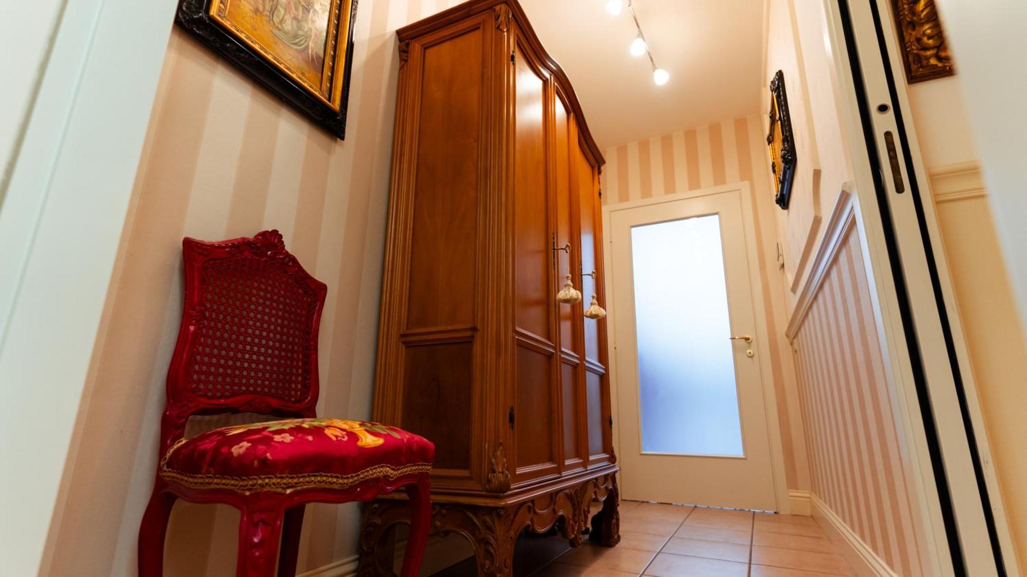 New Cozy Apartment - City Centre Lecco Exteriör bild