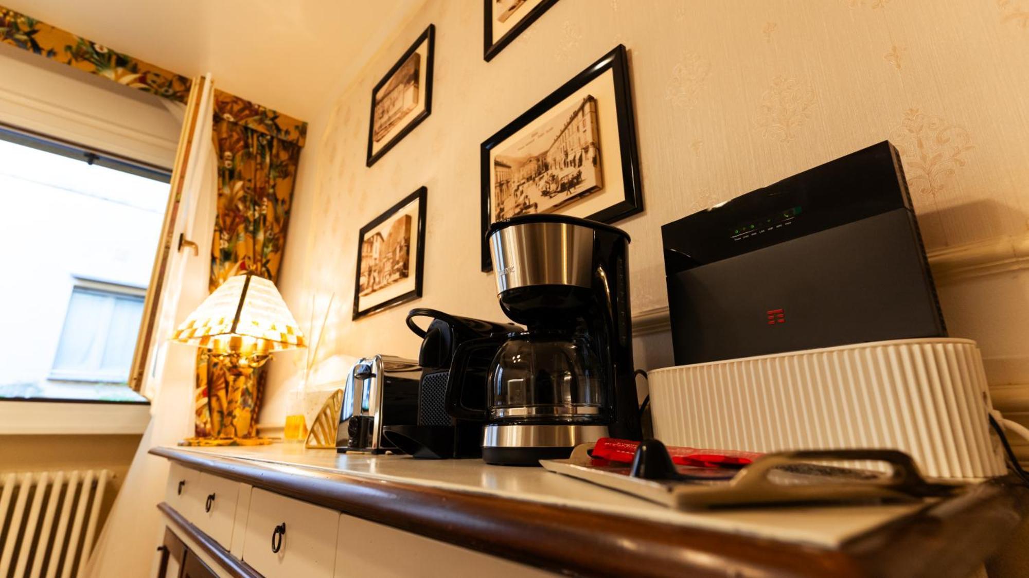 New Cozy Apartment - City Centre Lecco Exteriör bild